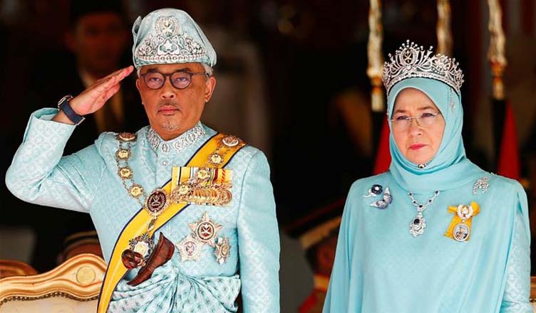 Sultan Abdullah Installed As Malaysia's New King - Lanka Puvath