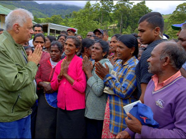 President embarks on observation tour to Pekoe Trail - Lanka Puvath